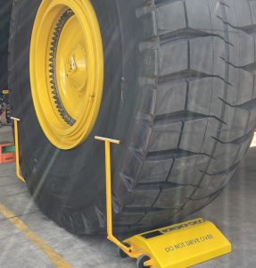 Lightweight heavy duty wheel chocks for workshop environments